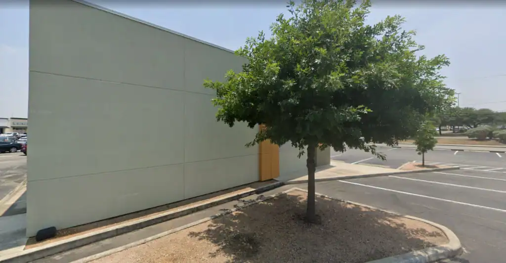 Store – main photo