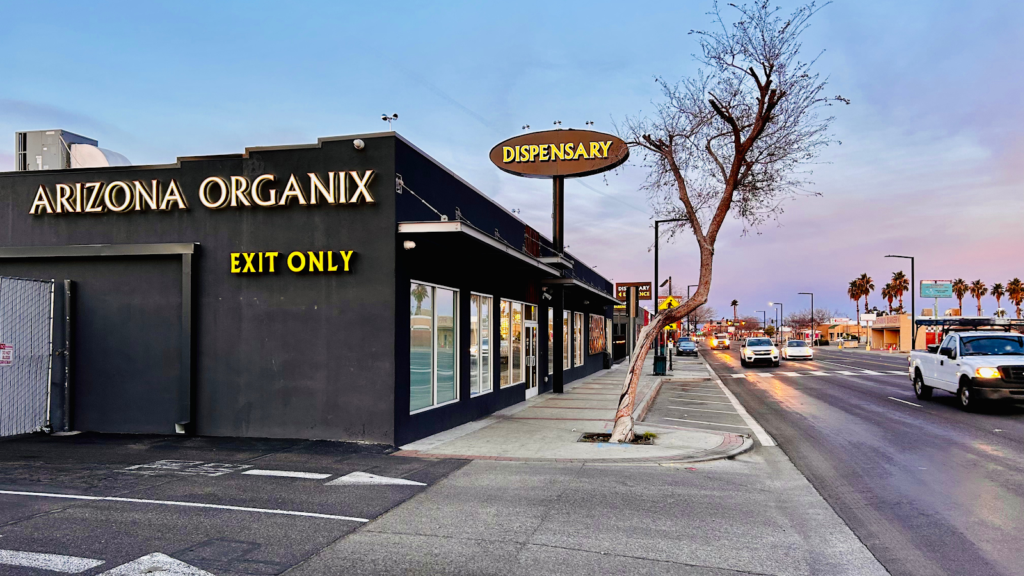 Store – main photo