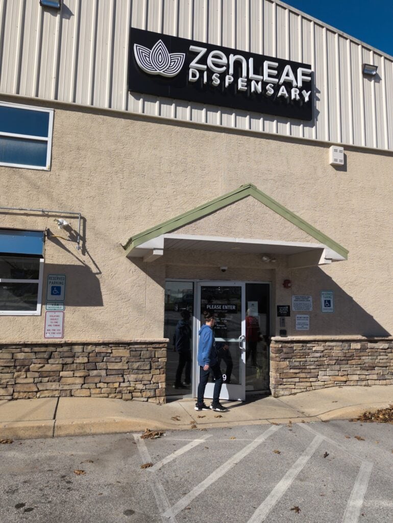 Store – main photo