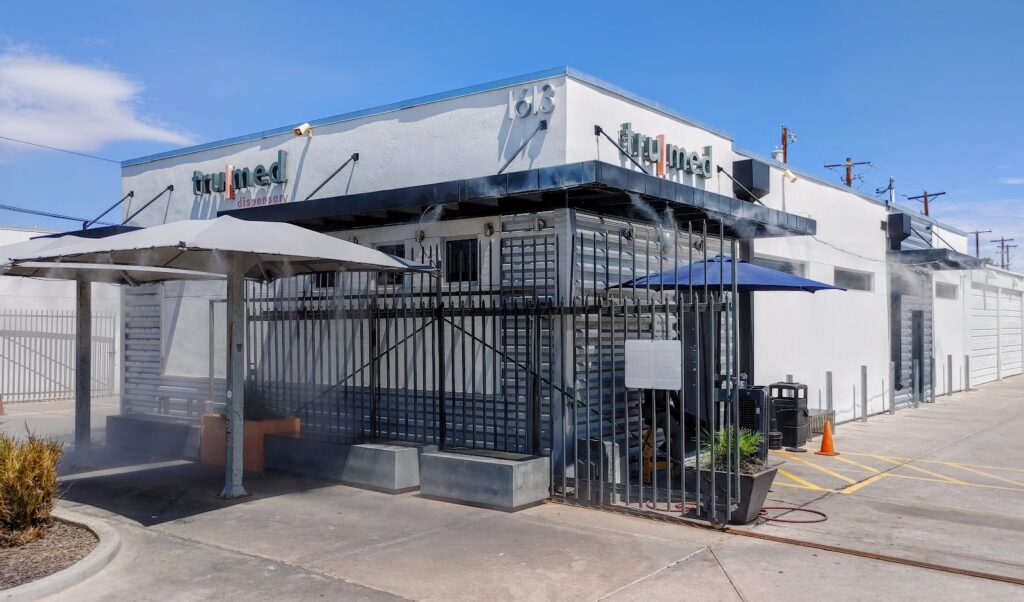 Store – main photo