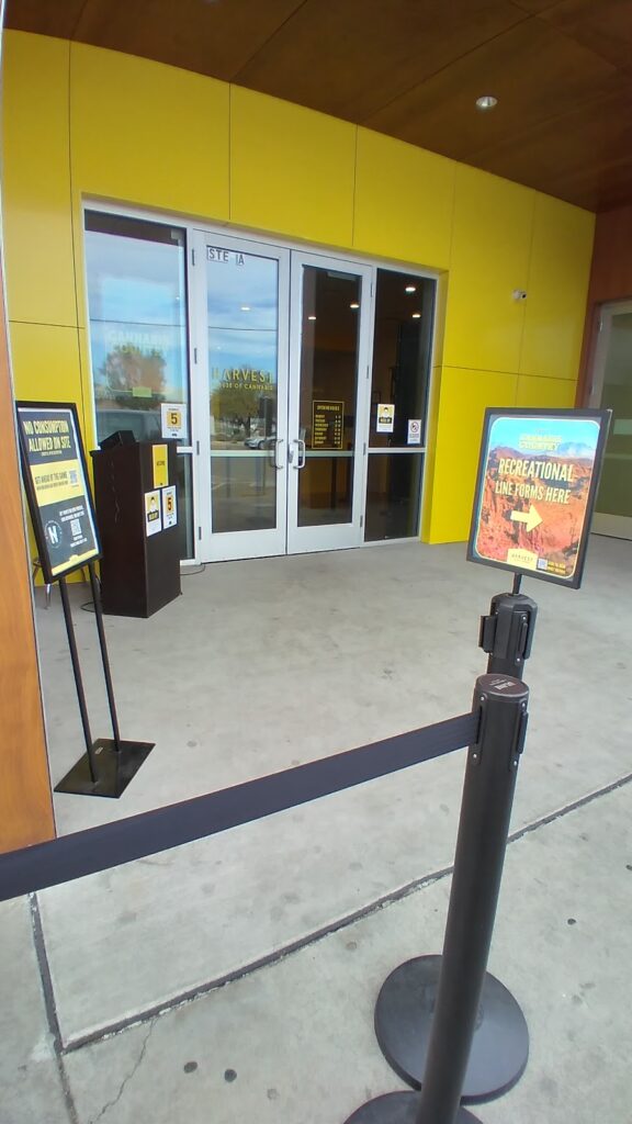 Store – main photo