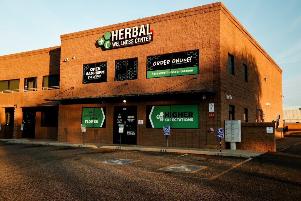 Store – main photo