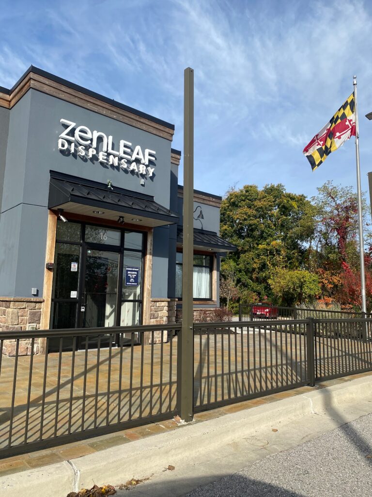 Store – main photo