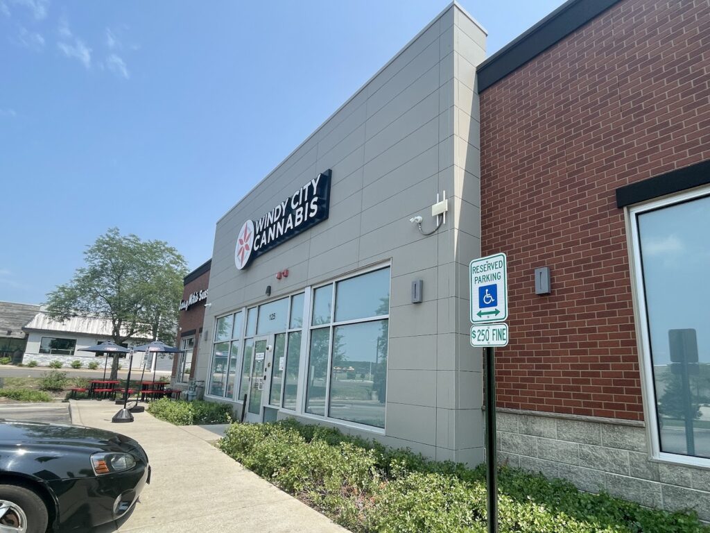 Store – main photo