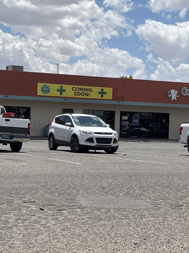 Store – main photo