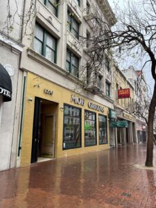 Moe Greens Dispensary & Lounge — San Francisco, CA