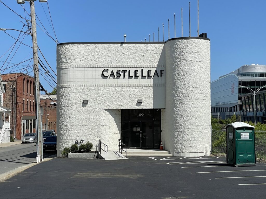 Store – main photo