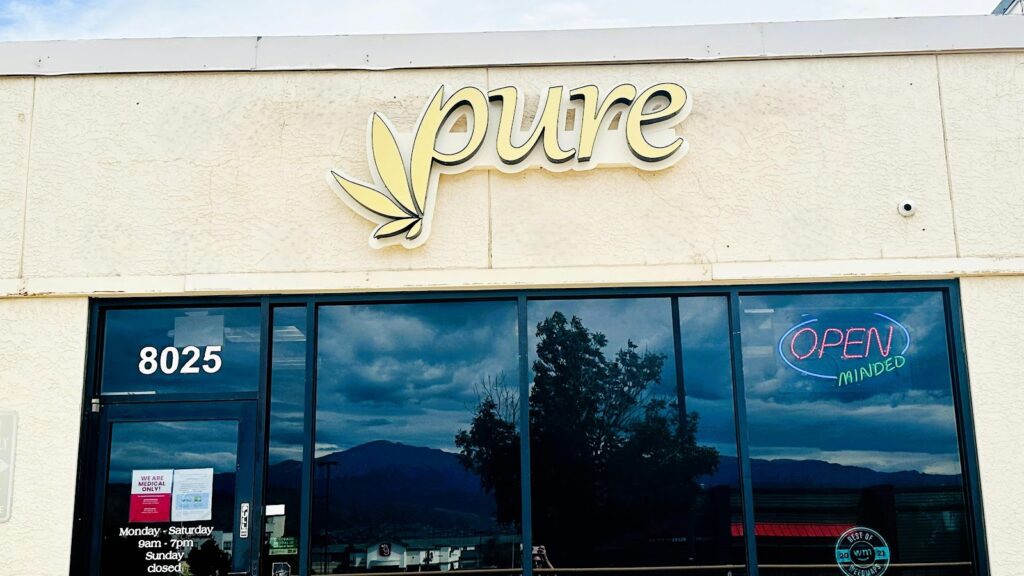 Store – main photo