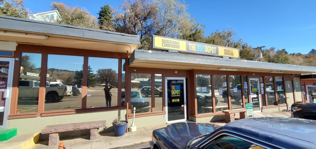 Store – main photo