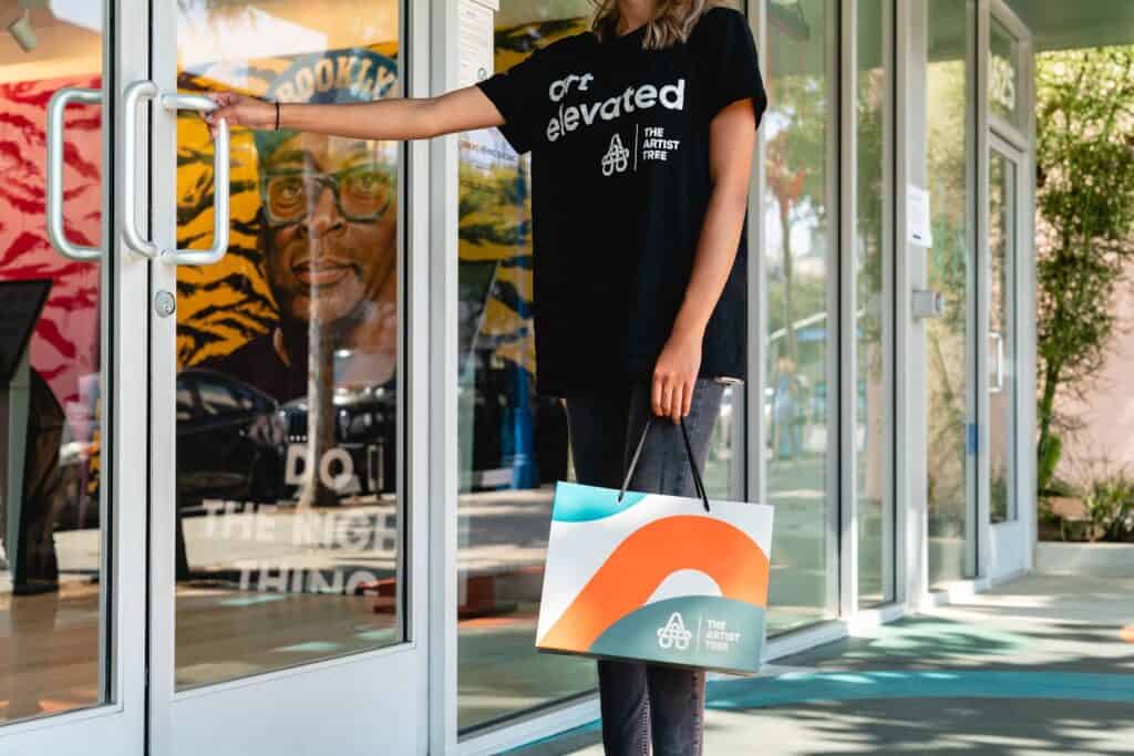 Store – main photo