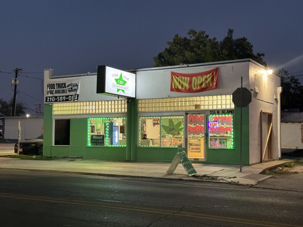 Store – main photo