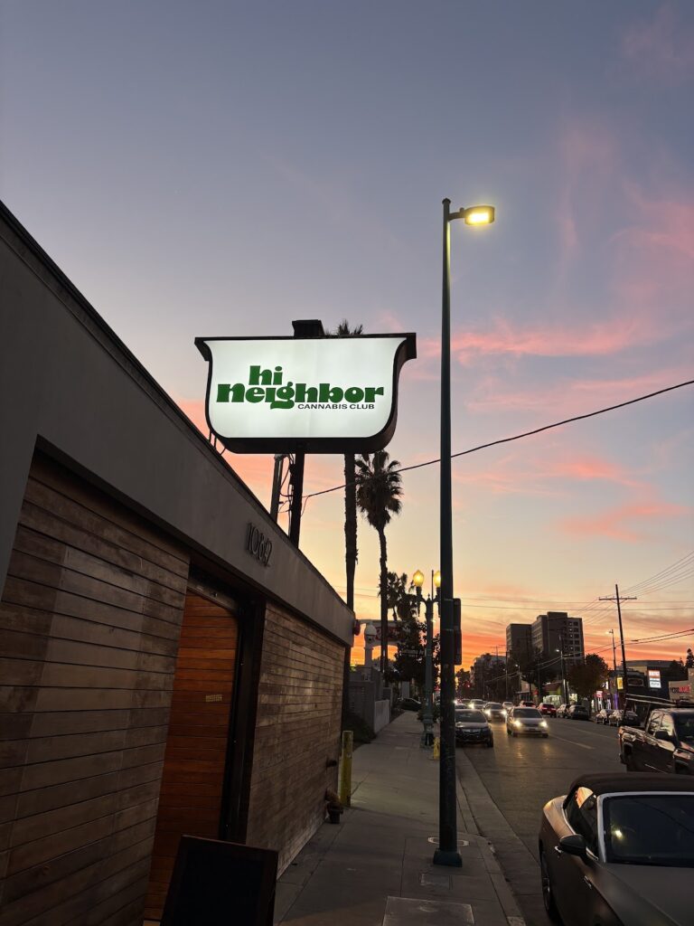 Store – main photo