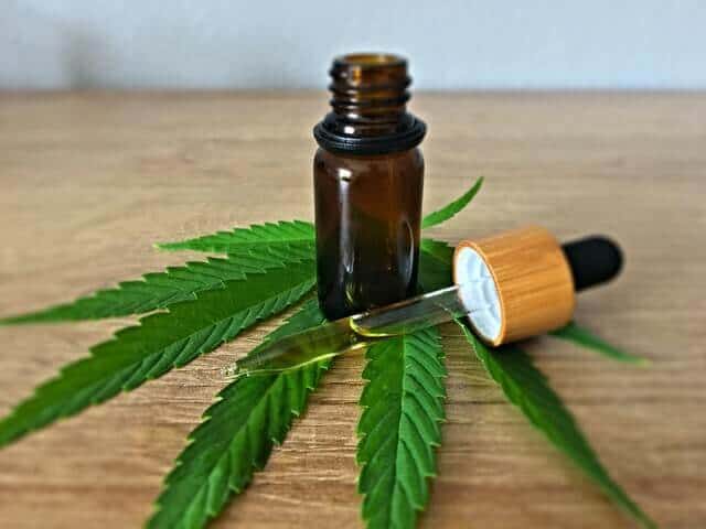 Major Differences Between CBD vs. Delta-8 THC
