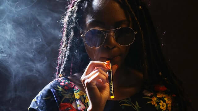 Will CBD Vape Carts Get Users “High?” — What It’s Like To Vape CBD E-Juices