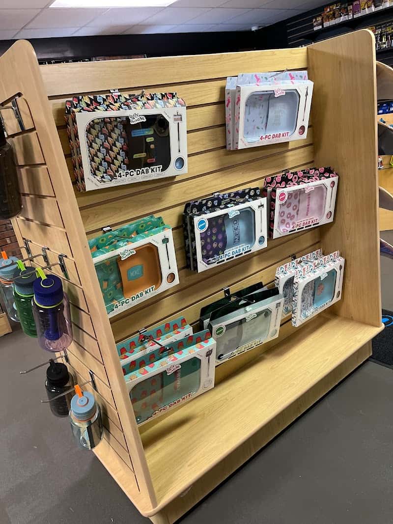 Store – gallery image 4