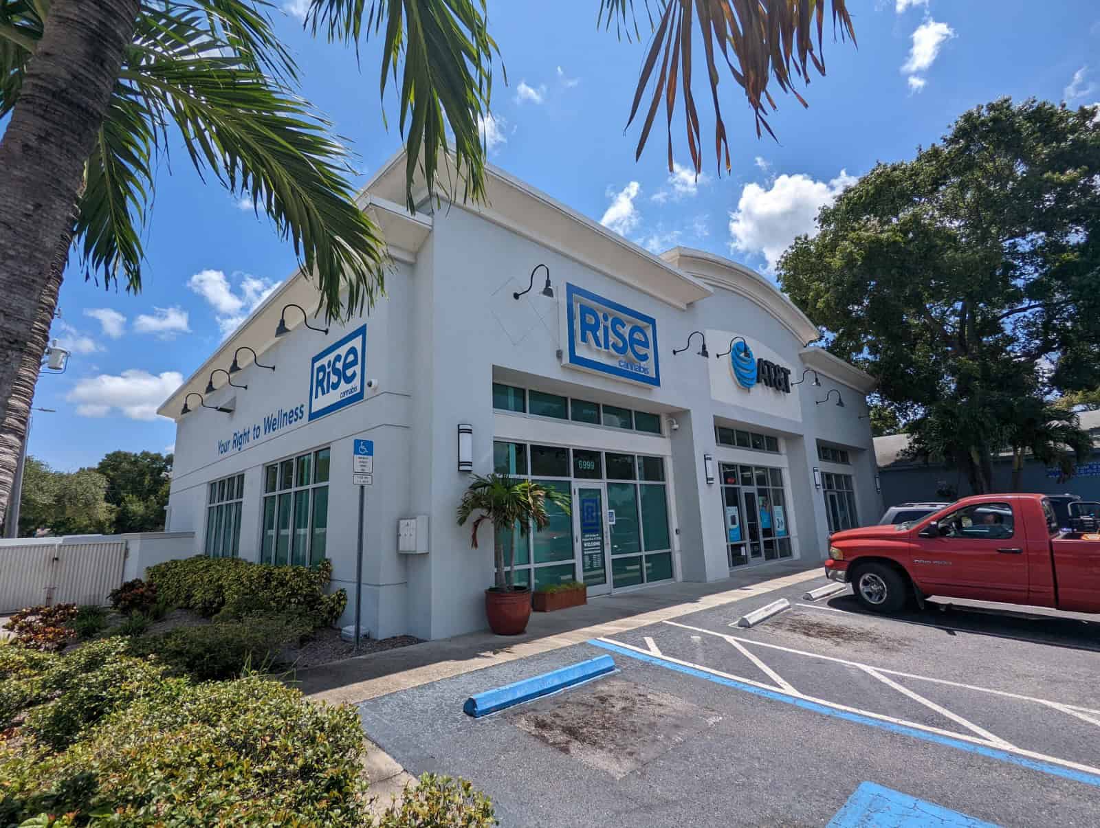 Store – gallery image 4
