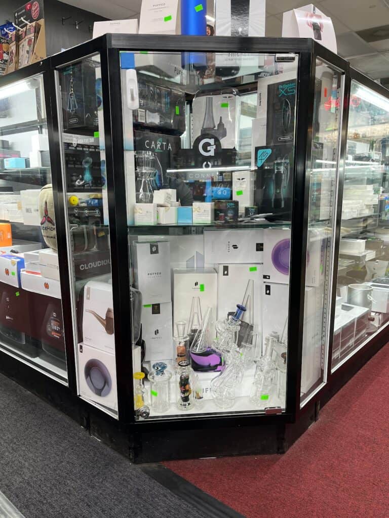 Store – main photo