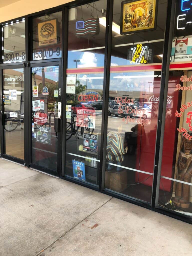 Store – main photo