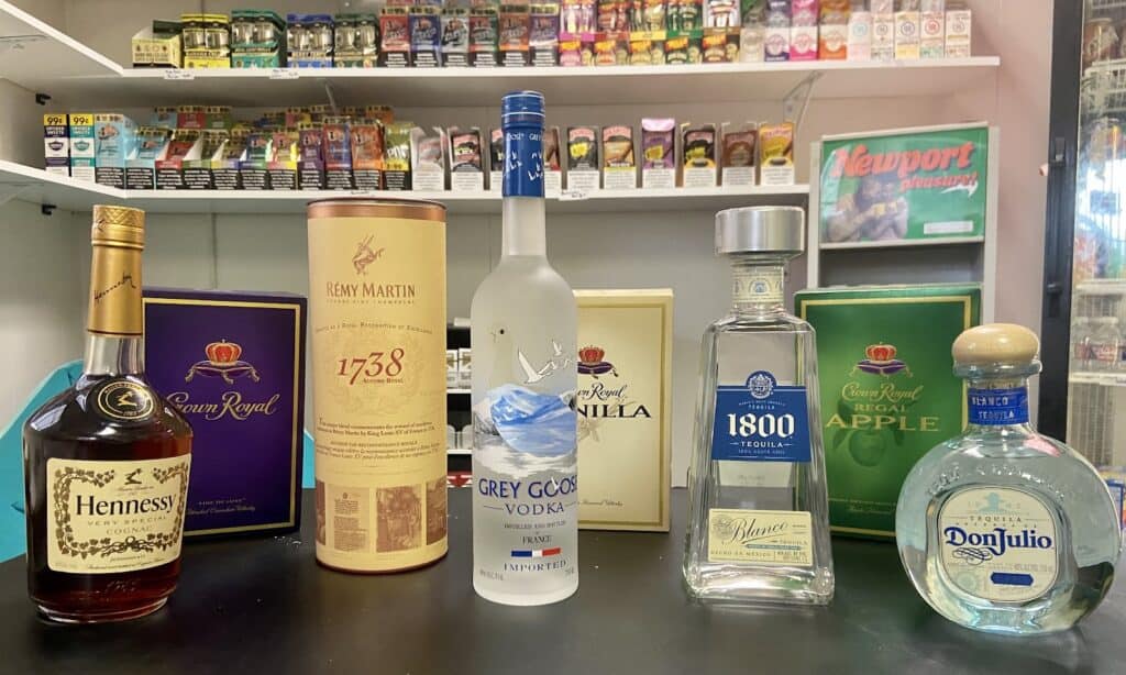 Store – main photo