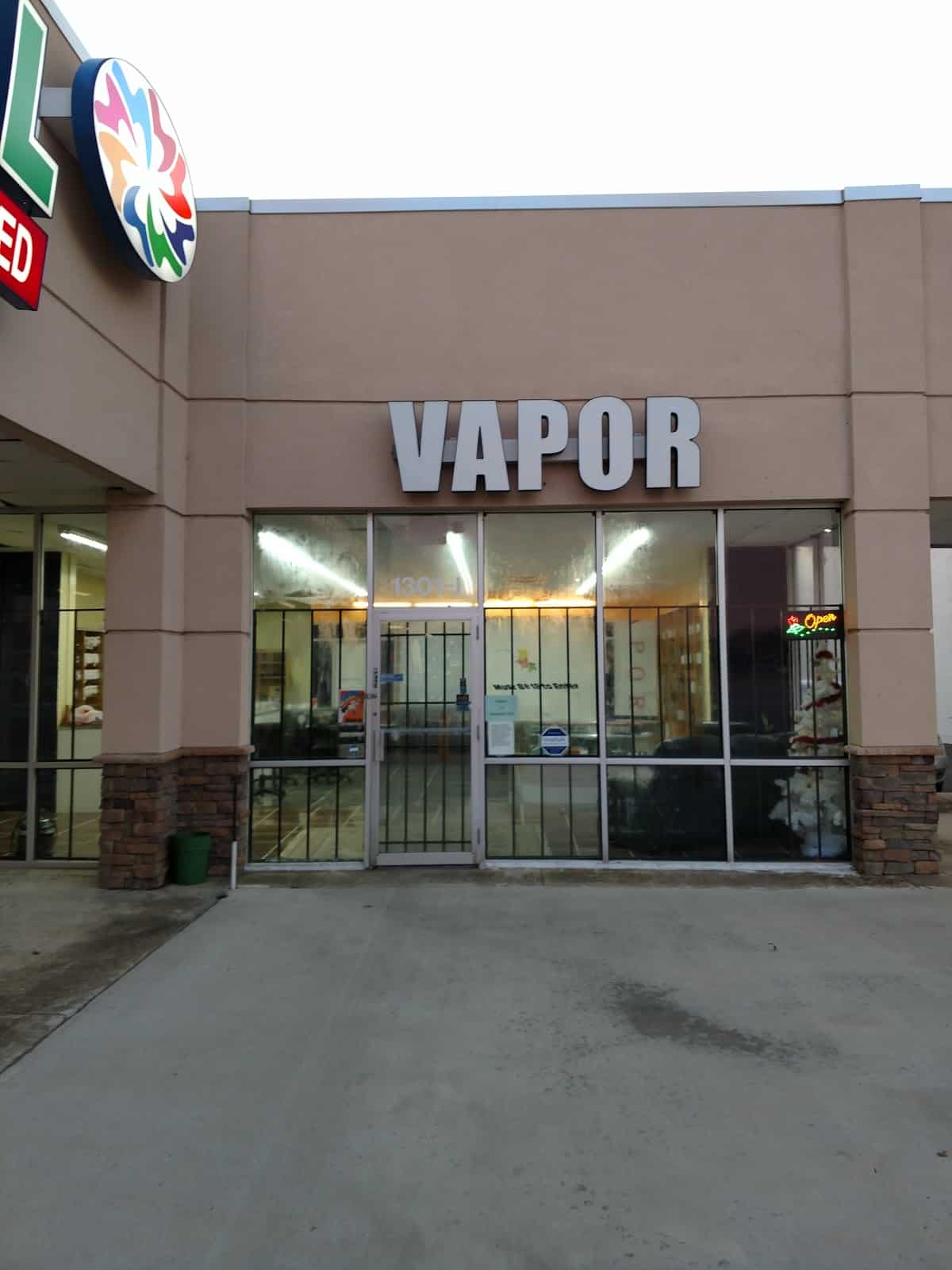 Store – main photo