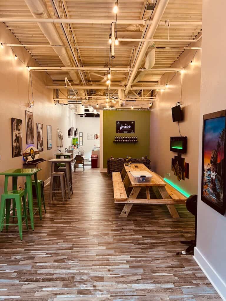 Store – main photo