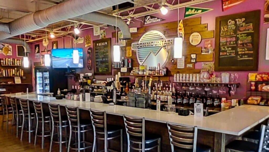 Store – main photo