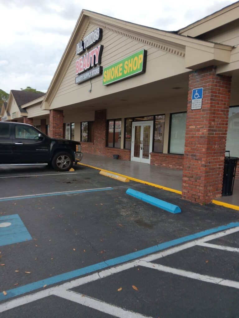 Store – main photo