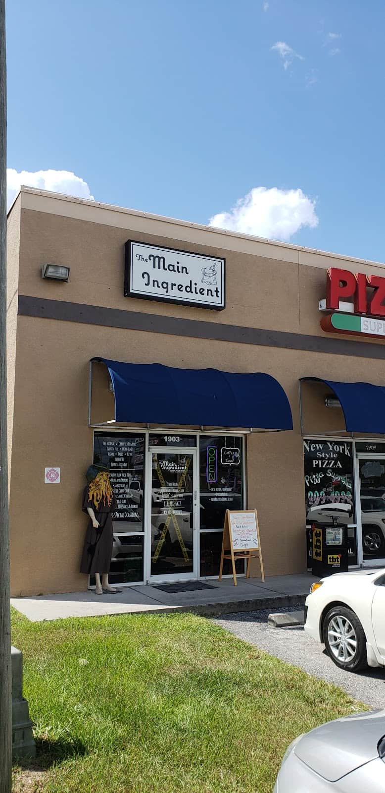 Store – main photo