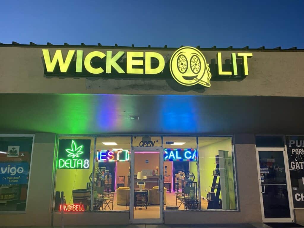 Store – main photo