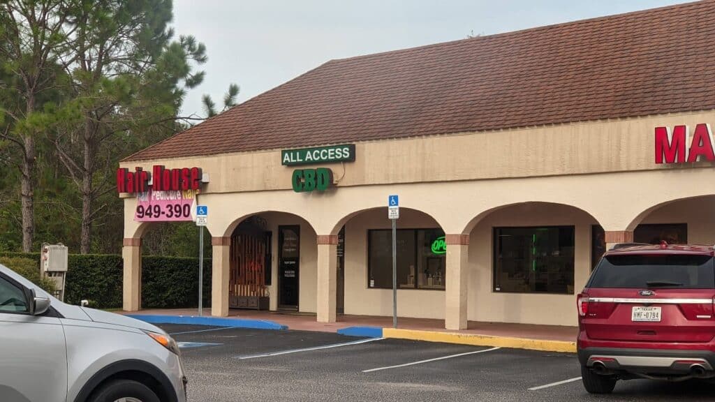 Store – main photo