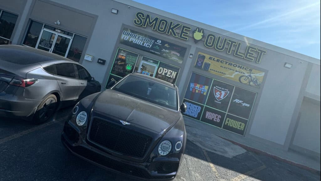 Store – main photo