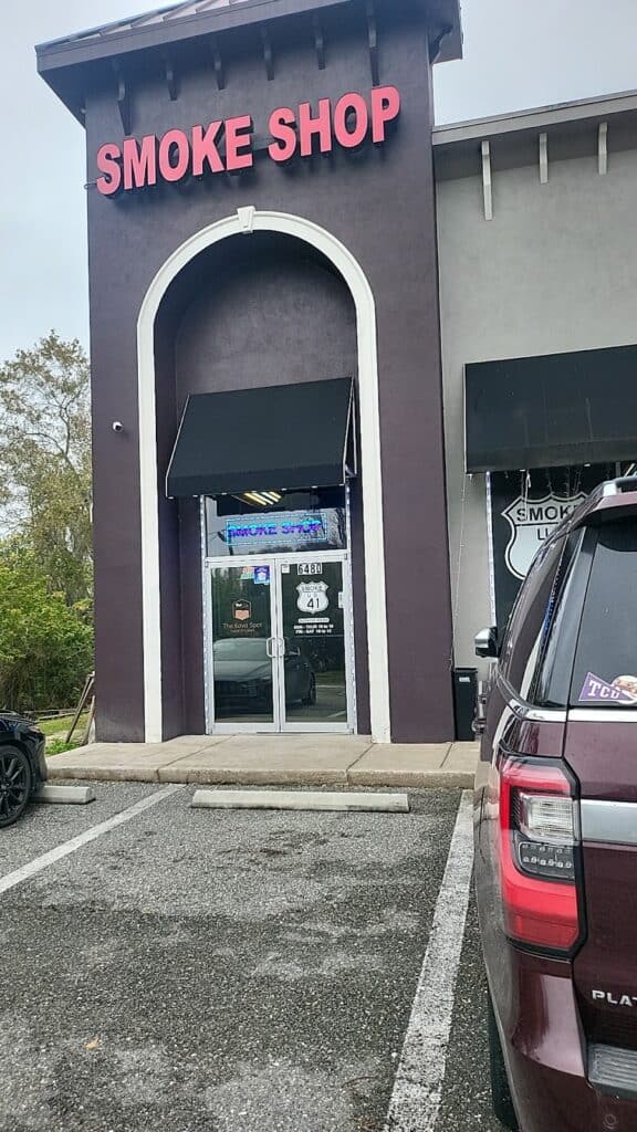 Store – main photo