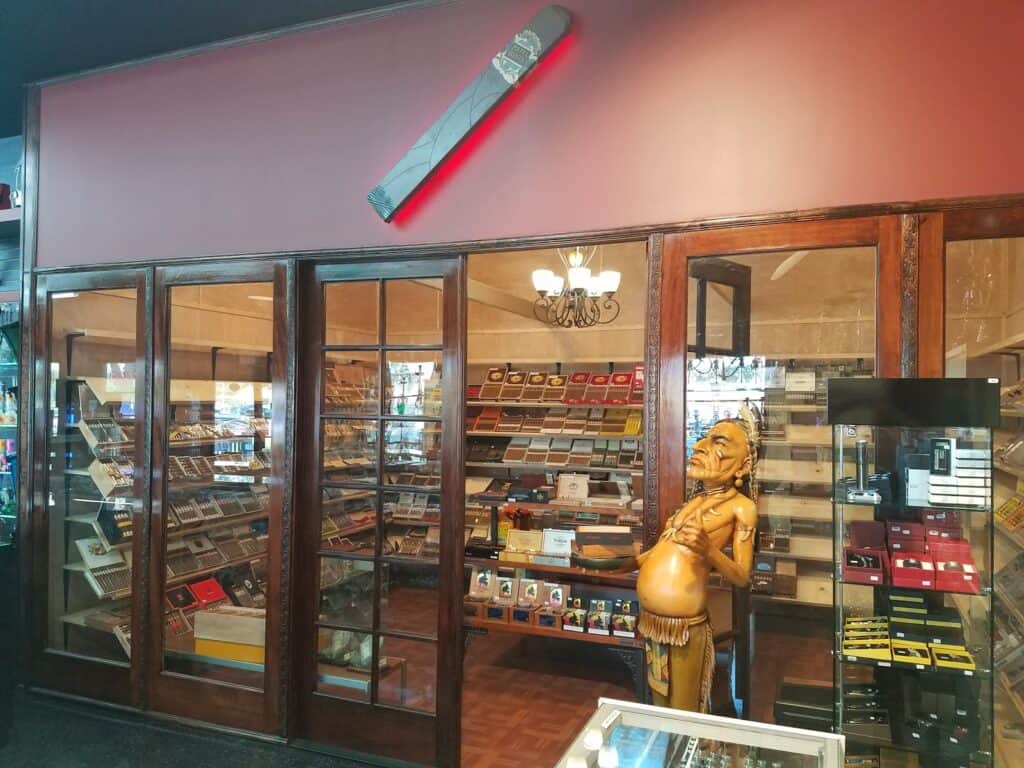 Store – main photo