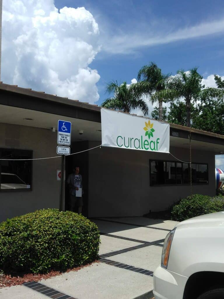 Store – main photo