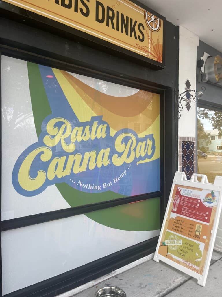 Store – main photo