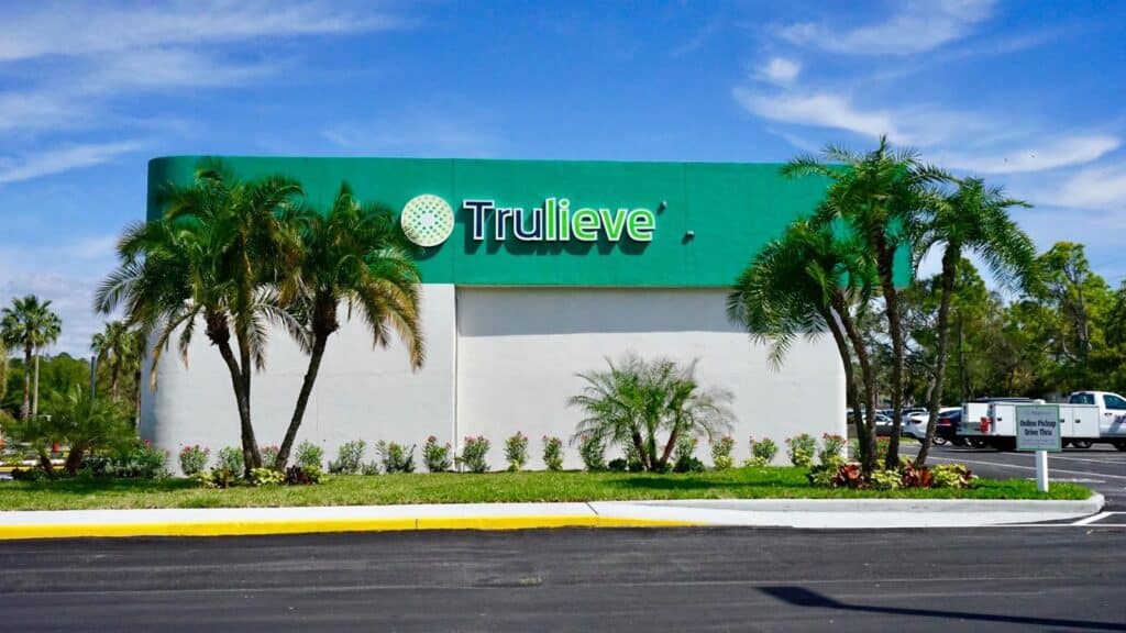 Store – main photo