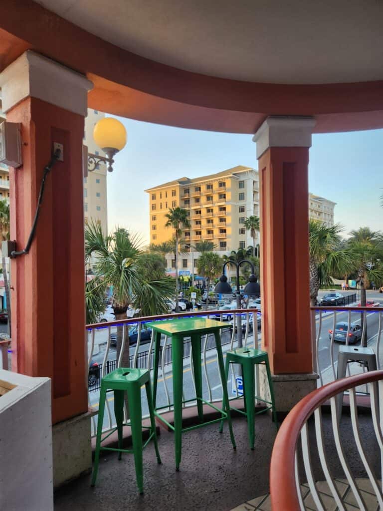 Store – main photo