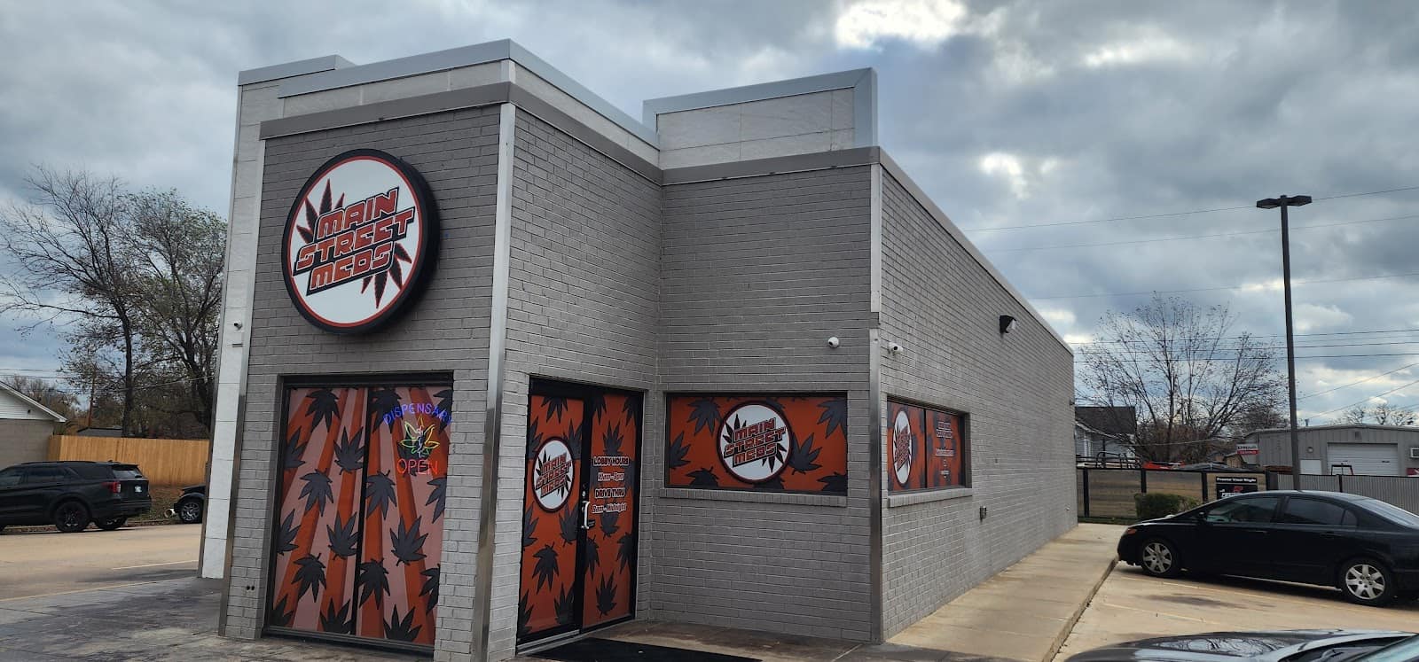 Store – main photo