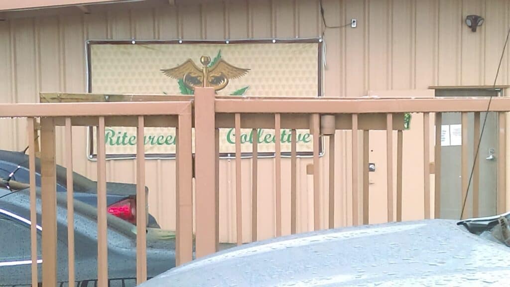 Store – main photo