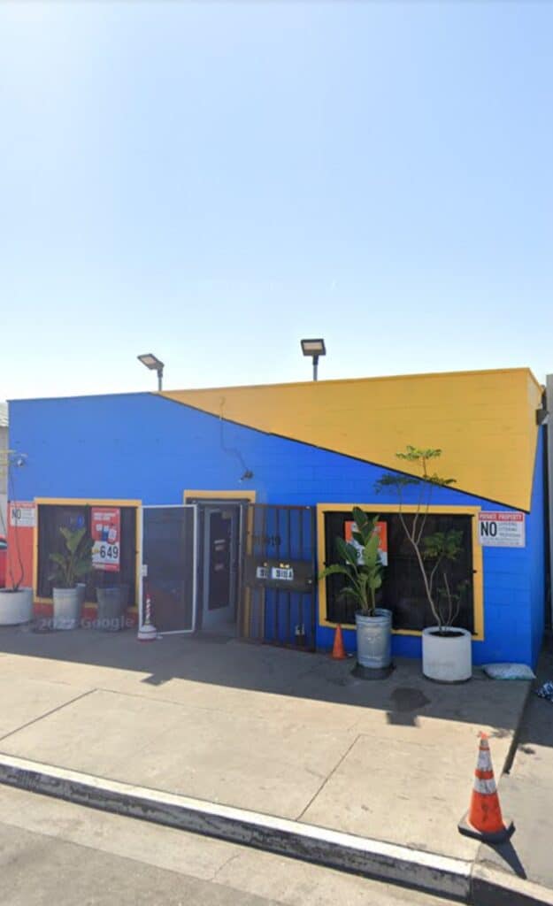 Store – main photo