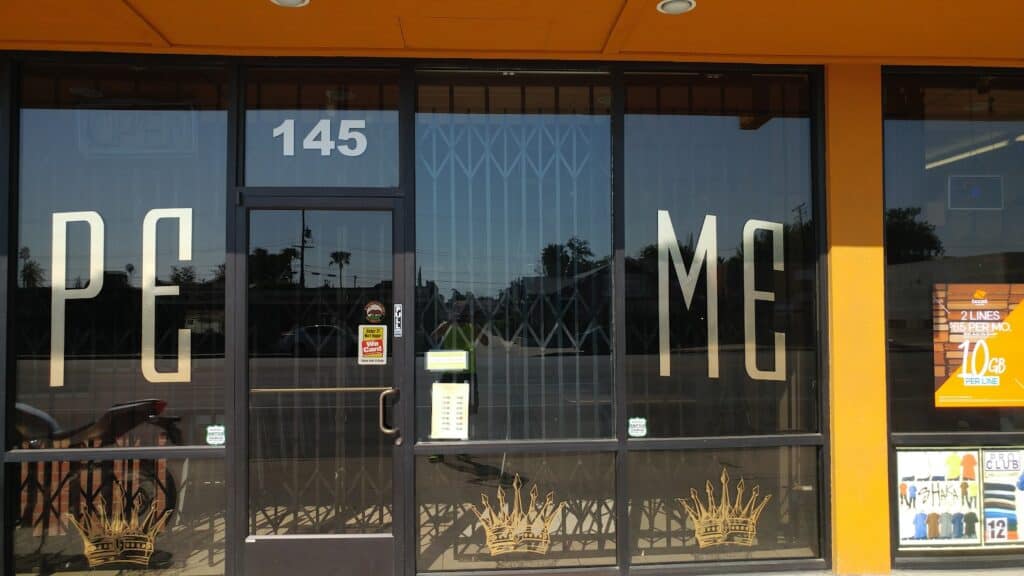 Store – main photo