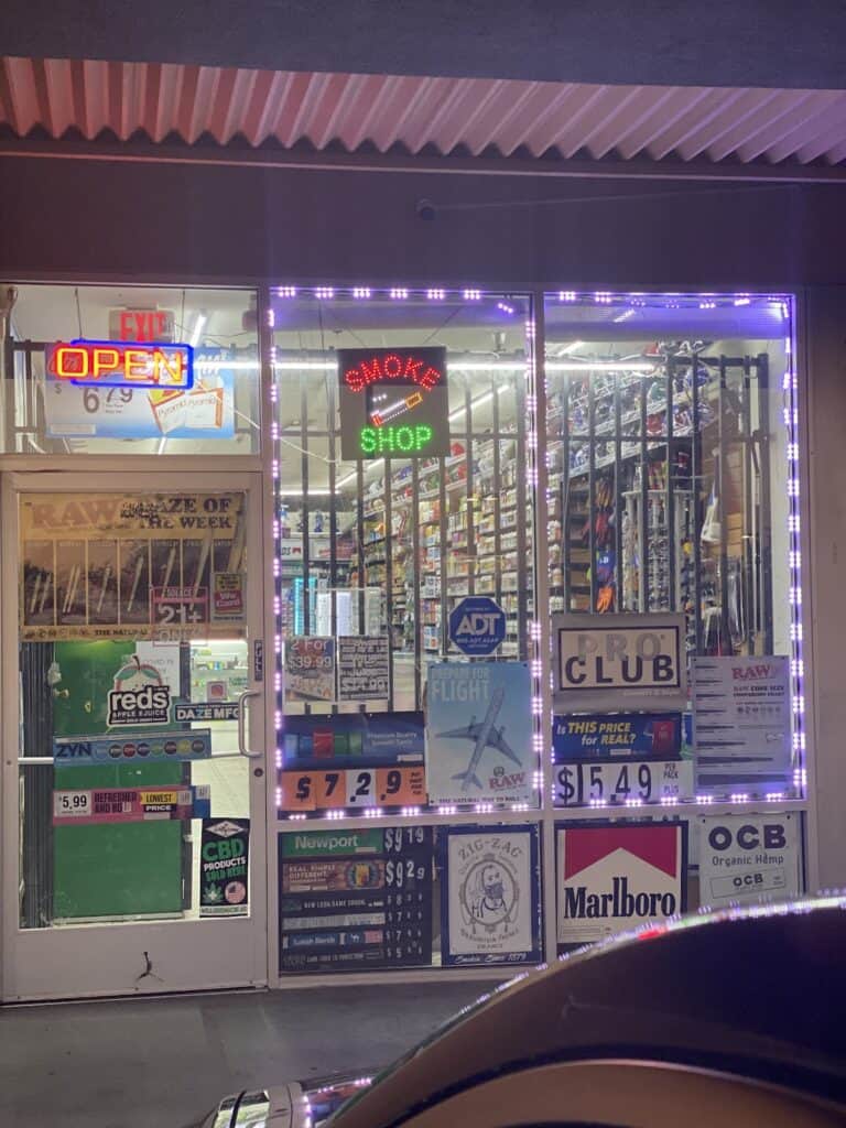 Store – main photo