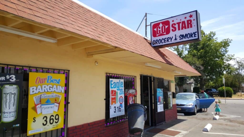 Store – main photo