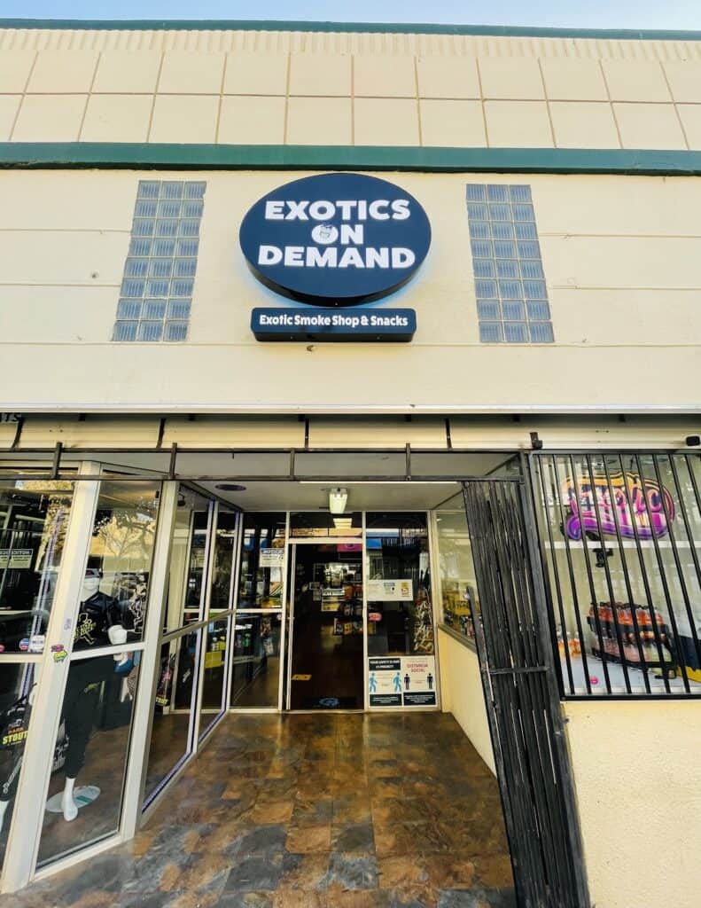 Store – main photo