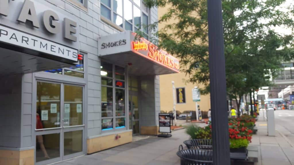 Store – main photo