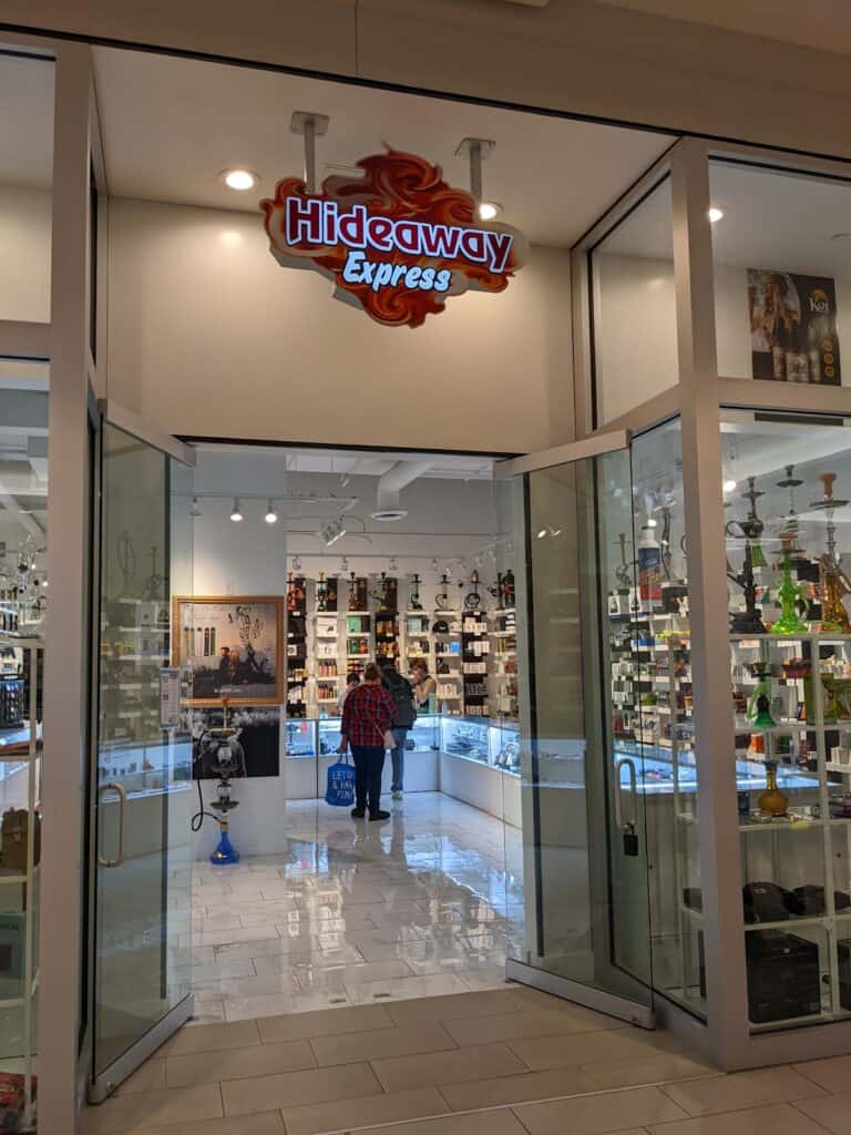 Store – main photo