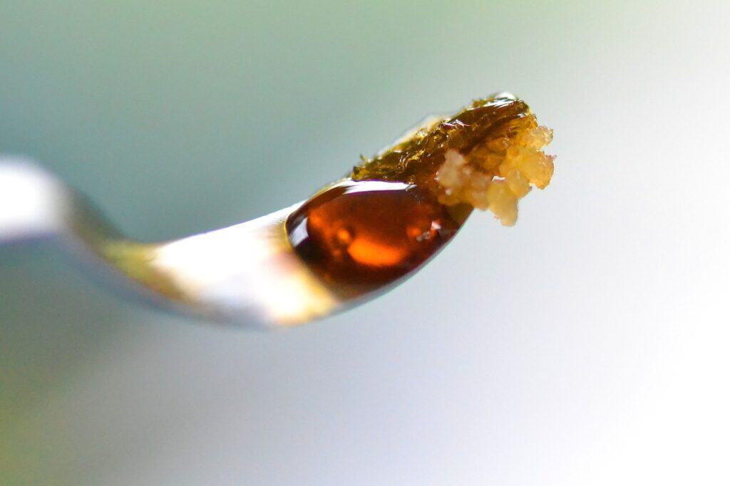 Dabbing: All You Need to Know About Cannabis Dabbing