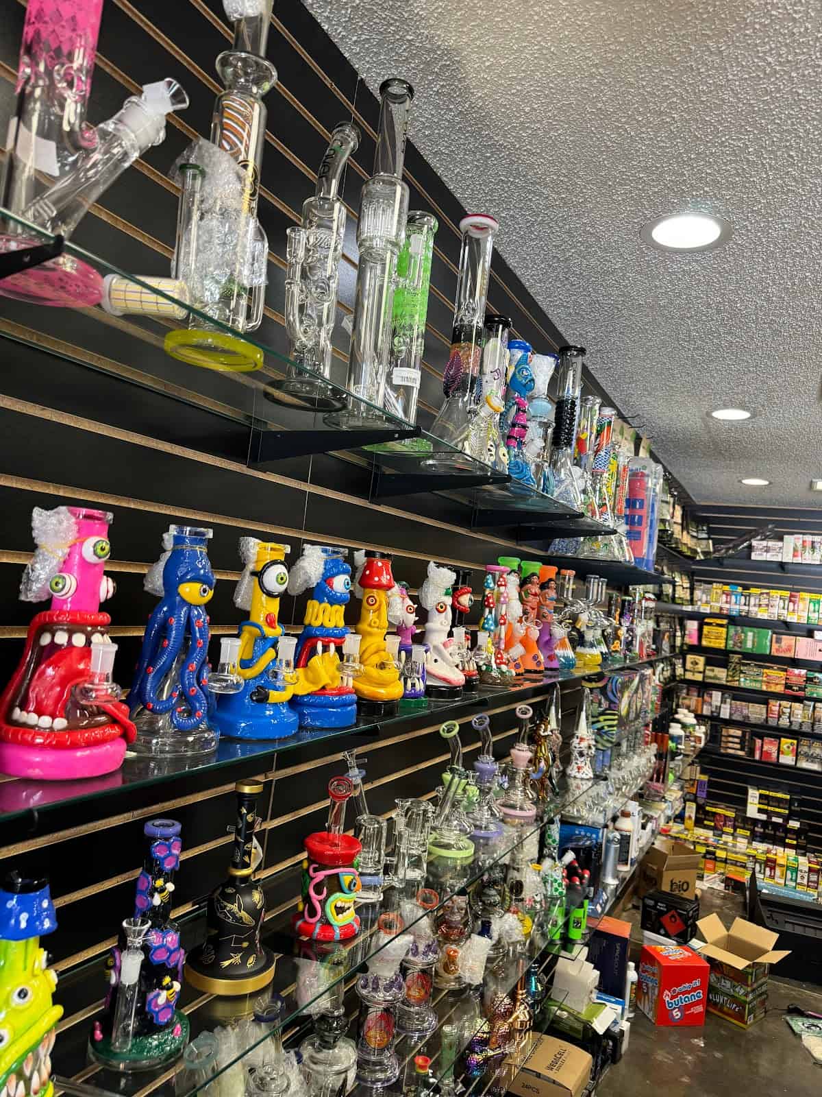 Store – gallery image 4