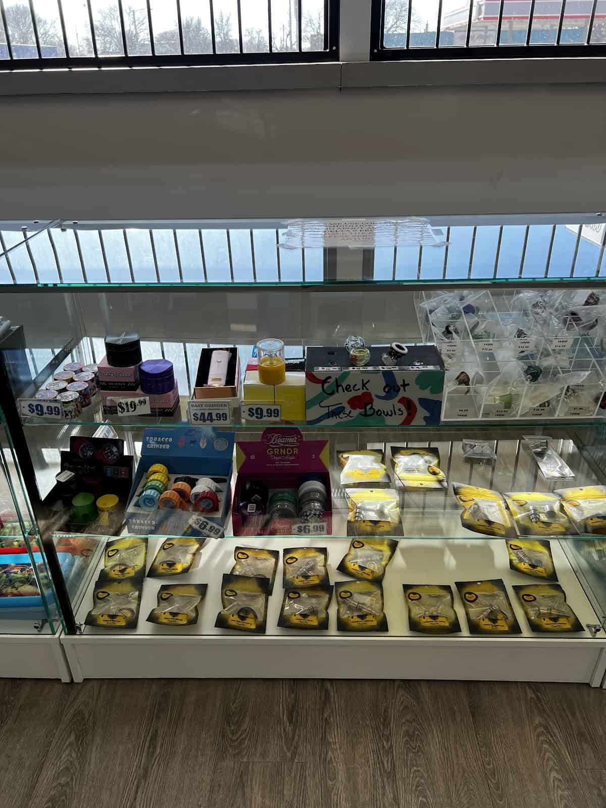 Store – gallery image 8