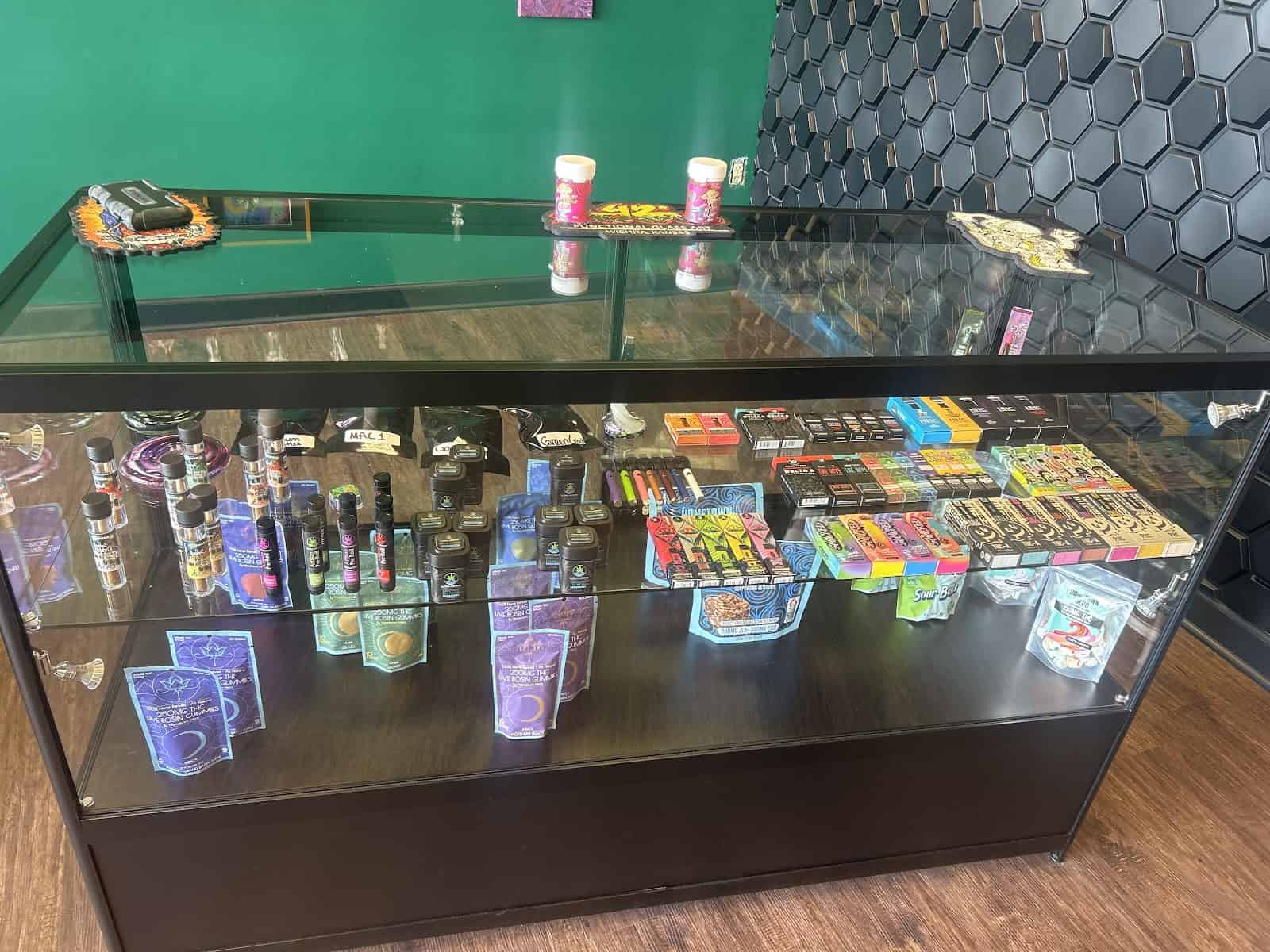 Store – gallery image 2